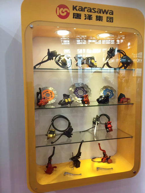 �Ɲɼ��F�_��չ